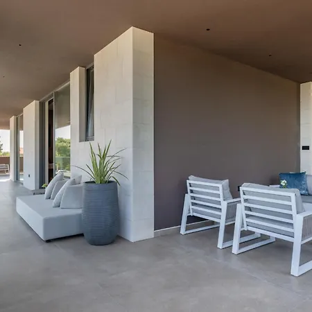 Teulu By Interhome Villa