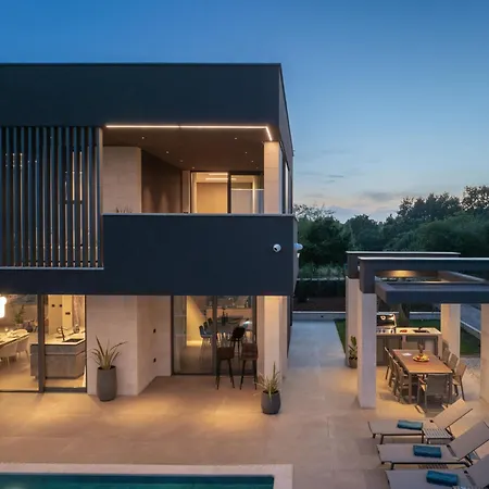 Teulu By Interhome Vila Krnica