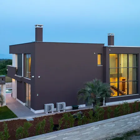 Teulu By Interhome كرينكا