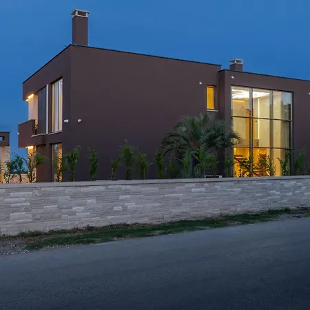 Teulu By Interhome *